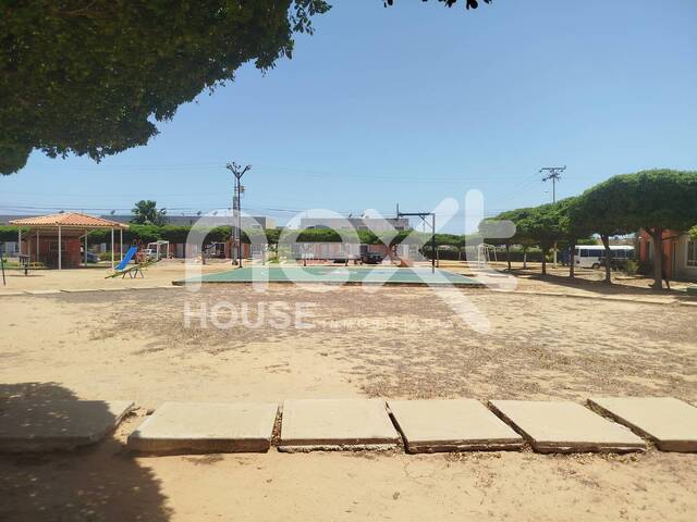TOWNHOUSE para Venta en Maracaibo - 4
