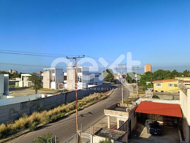 APARTAMENTO para Alquiler en Ciudad Ojeda - 3