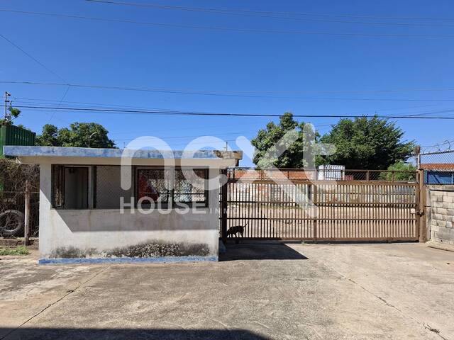 Venta en Zona Industrial - Maracaibo