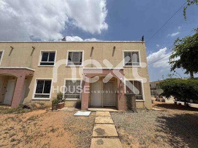 #4911 - TOWNHOUSE para Venta en Maracaibo - V - 2