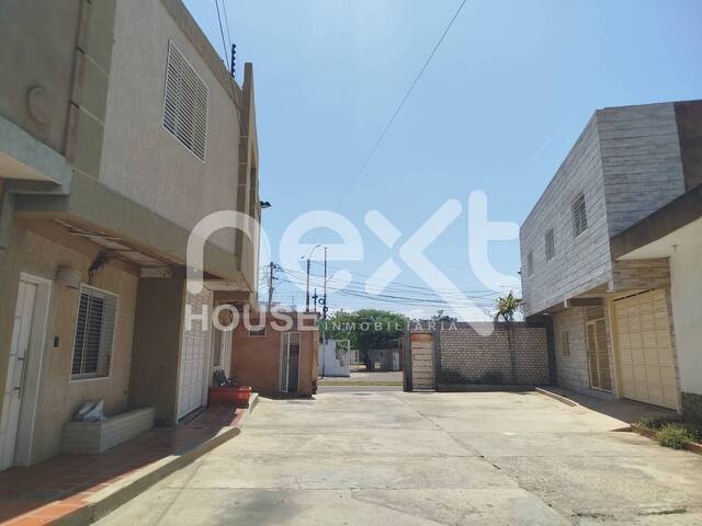 #4957 - TOWNHOUSE para Venta en Maracaibo - V - 1