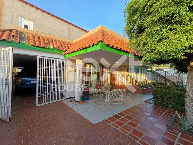 #4949 - CASA para Venta en Maracaibo - V - 2