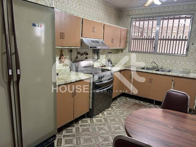 #3065 - CASA para Alquiler en Ciudad Ojeda - V - 2